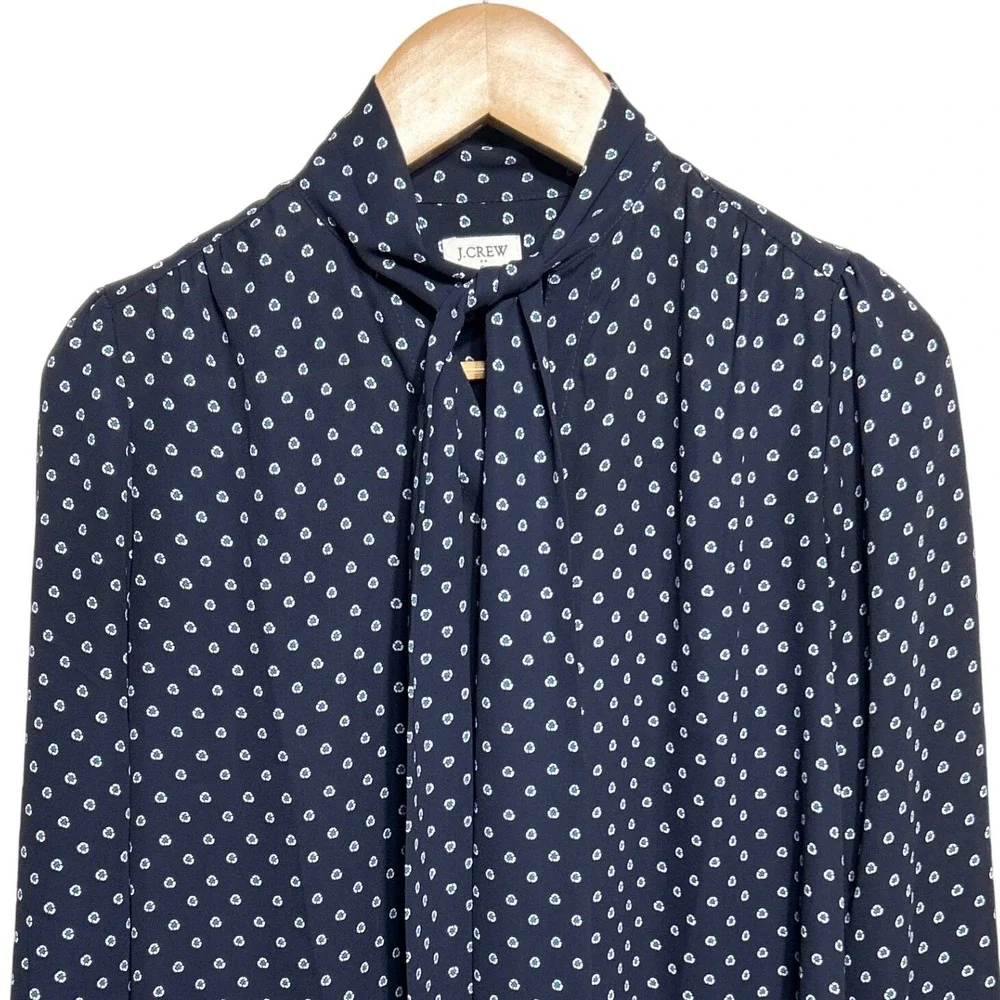 J. Crew Foulard Drapey Tie Neck Top Blue Women's size XS EUC